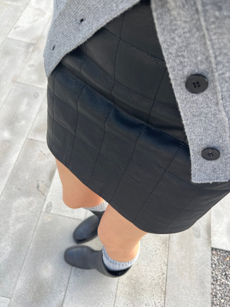 Limishop Vegan leather skirt