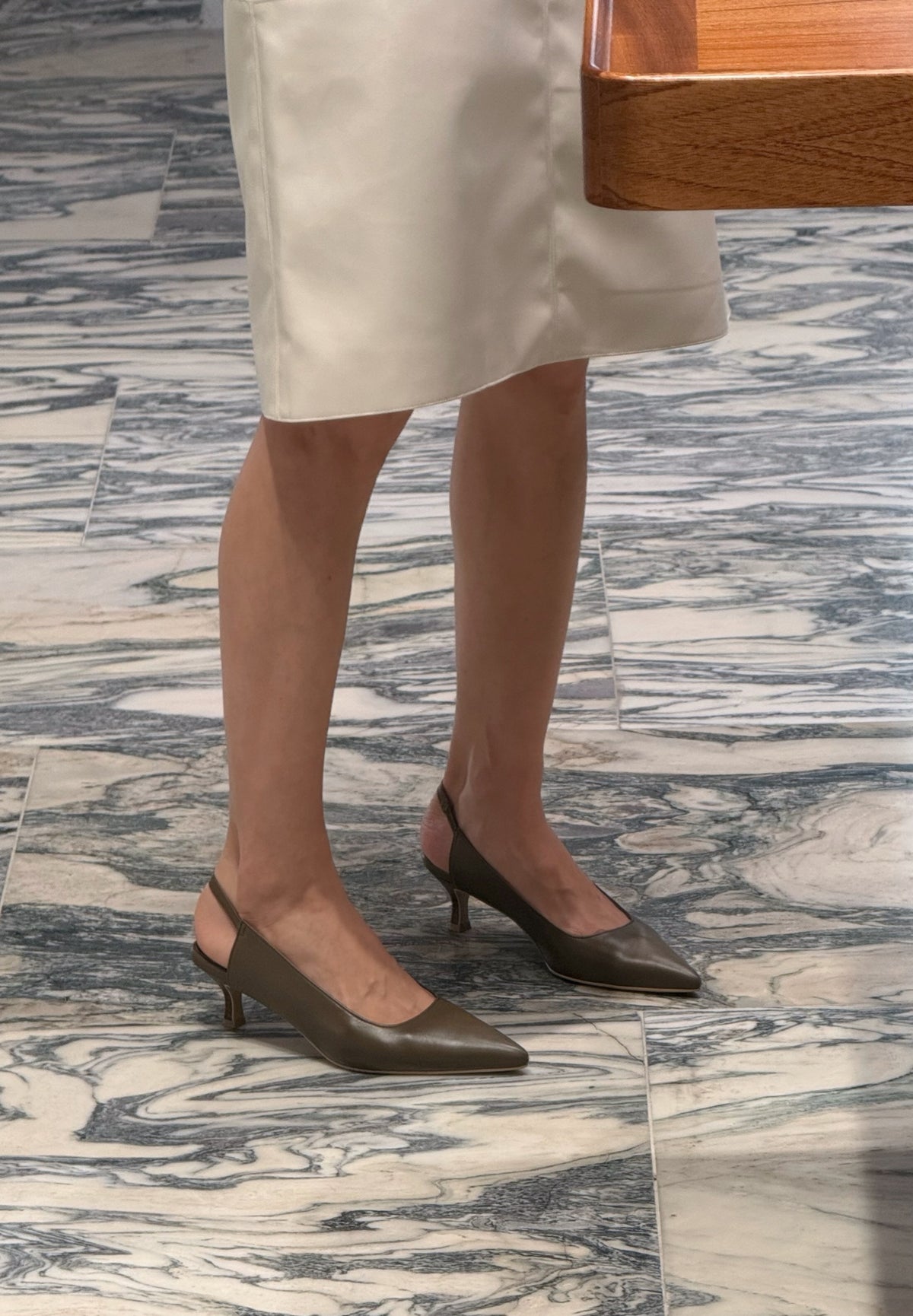 Slingback pumps