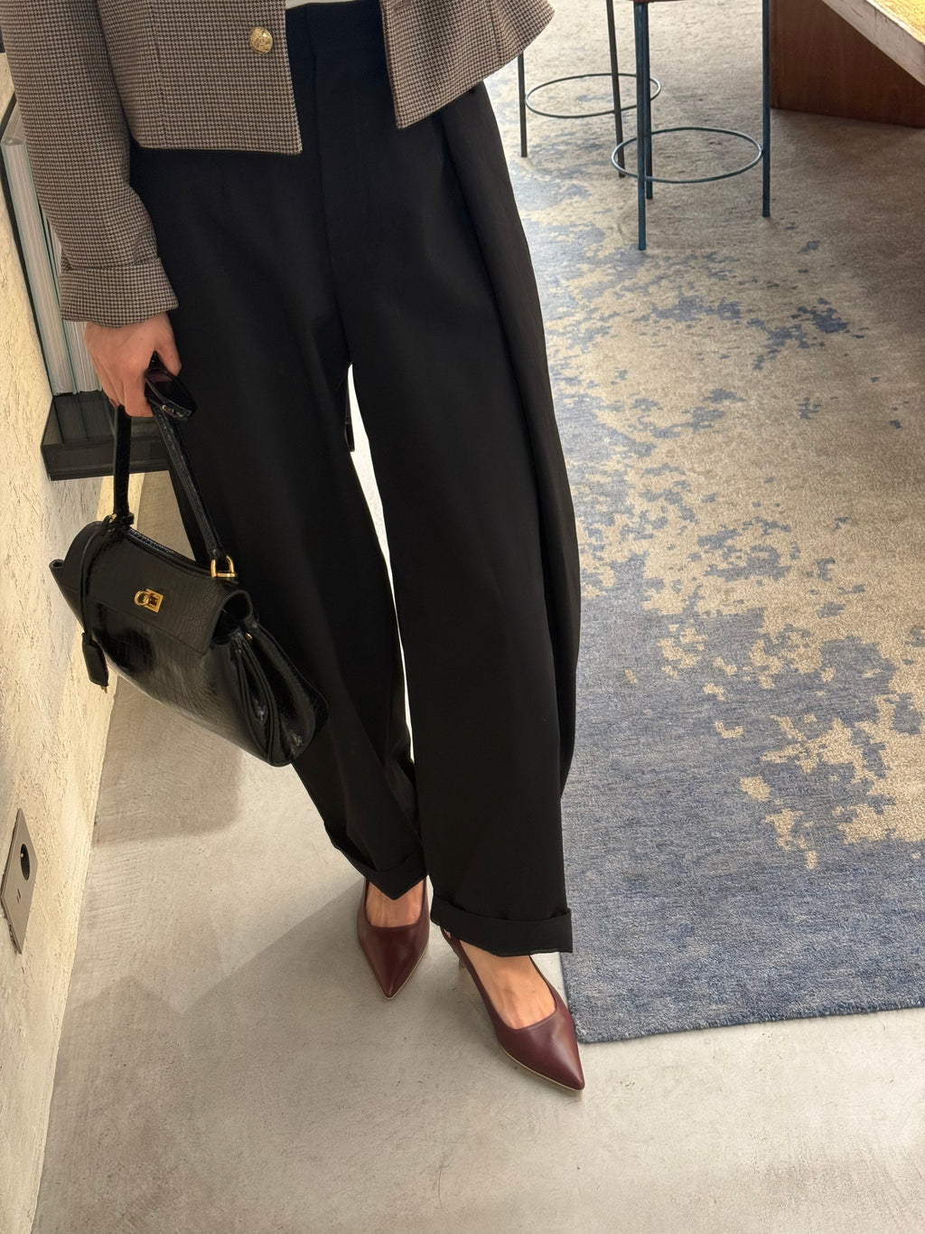 Slingback pumps