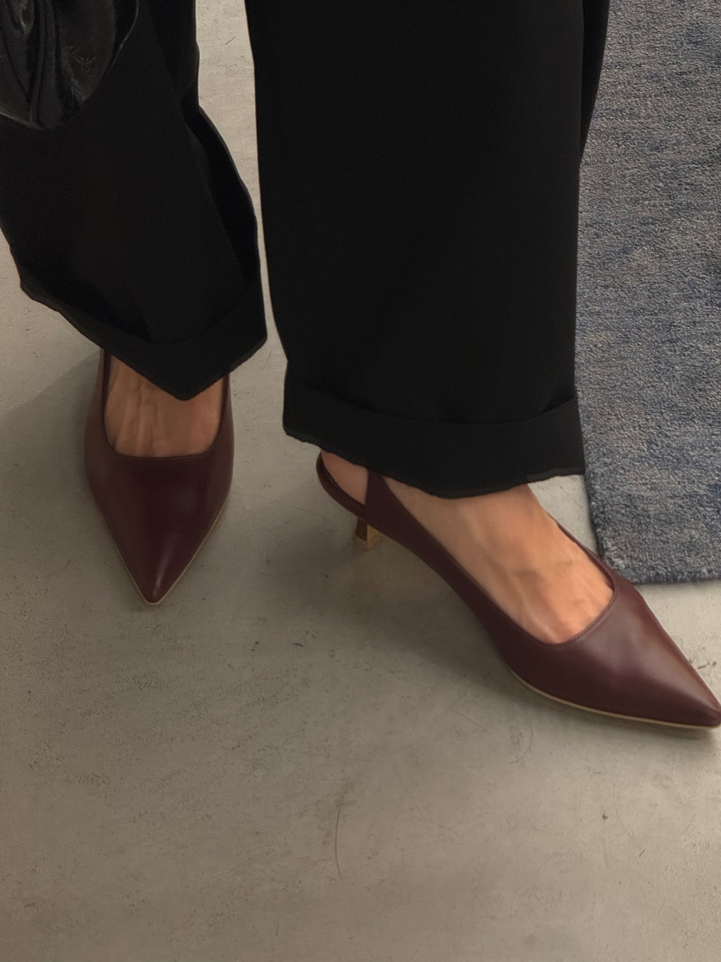 Slingback pumps