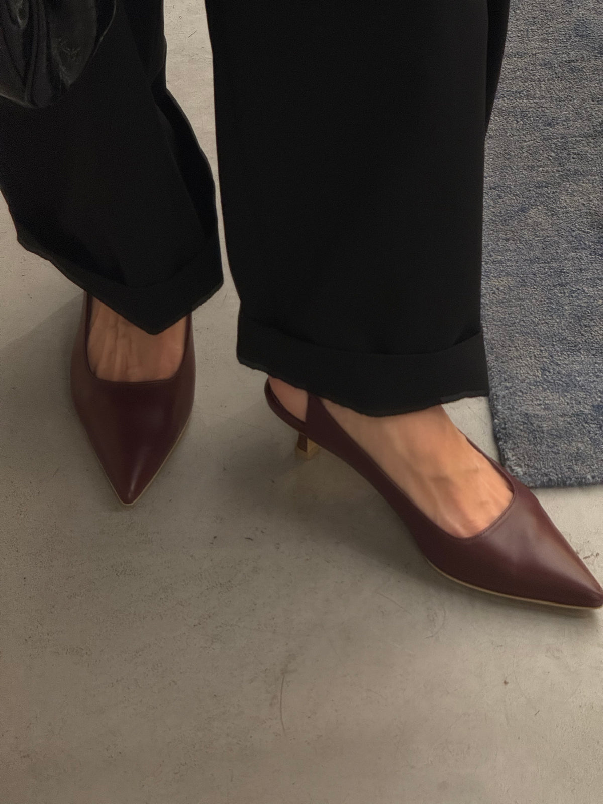 Slingback pumps